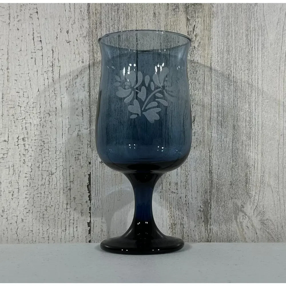 Pfaltzgraff Yorktowne Blue Etched Flowers 6 3/8” Wine Water Goblet Replacement